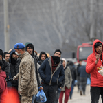Claim: Turkish Military Helping Migrants Cross Greek Border